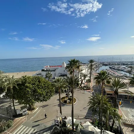 En Primera Linea, Centro *