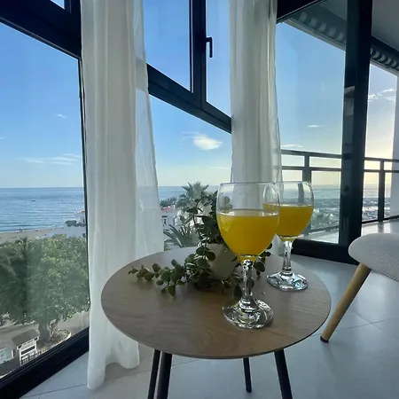 Apartamento En Primera Línea, Centro *